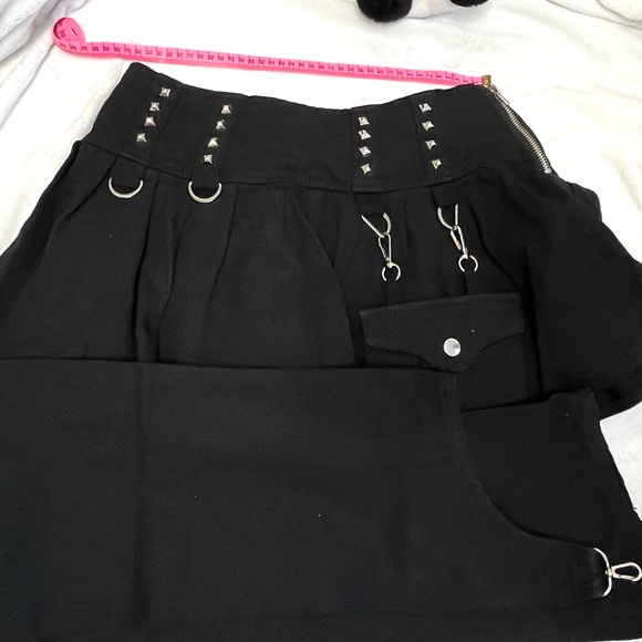 Diable Baiser ☆ pleated studded skirt set with leg warmers - Picture 8 of 11